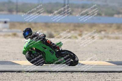 media/Oct-05-2025-CVMA (Sun) [[beeef4f201]]/Race 5-Amateur Supersport Open (Holeshot)/